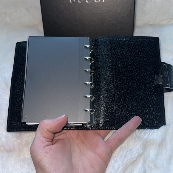 GUCCI 🖤🖤 Brand New Black Monogram Agenda 2004 with Box snaps tight Authentic 🖤 - Picture 9 of 9